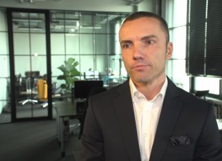 Praca zdalna to ogromne wyzwanie dla firm. Nieautoryzowane aplikacje i urządzenia mogą je narazić na milionowe straty