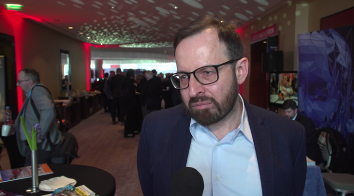5G na razie przegrywa z koronawirusem. Opóźnienia w aukcjach na częstotliwości w wielu krajach UE