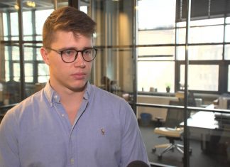Stworzona przez Polaków aplikacja zamienia mowę na logiczny i składny tekst, zrobi też notatki ze spotkania. Rozwiązanie może ułatwić pracę w czasie pandemii