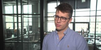 Sztuczna inteligencja już zastępuje dziennikarzy. Coraz trudniej odróżnić treści tworzone przez maszynę