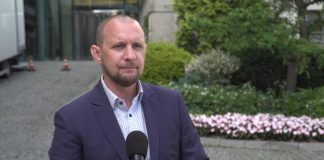 Inteligentne recyklomaty ułatwiają segregowanie odpadów. Do recyklingu ma zachęcić Polaków e-kaucja