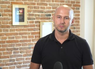 Sztuczna inteligencja usprawnia i automatyzuje obsługę w e-handlu. Coraz szerzej wykorzystywana jest także w procesie płatności