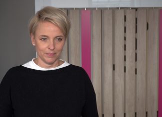 Telekomy ruszają z proekologicznymi ofertami. Coraz więcej klientów będzie wybierać używane smartfony zamiast nowych