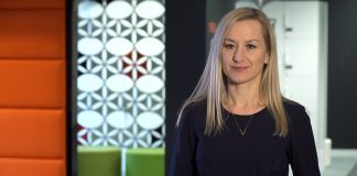 W czasie pandemii biznes coraz chętniej sięga po szkolenia w wirtualnej rzeczywistości. Dają one niemal dwa razy lepsze wyniki niż tradycyjne zajęcia