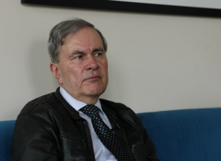Sztuczna inteligencja pomoże opracować szczepionki na nowe mutacje koronawirusa. Przy przygotowywaniu obecnych naukowcy radzili sobie bez jej pomocy
