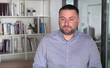 Liczba elektrycznych aut w Polsce rośnie szybciej niż infrastruktura ich ładowania. Budową szybkich ładowarek są zainteresowane przede wszystkim firmy