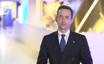 Dezinformacja jest dziś głównym zagrożeniem w cyberprzestrzeni. M. Ociepa: Brakuje jednostki operacyjnej, która by ją zwalczała