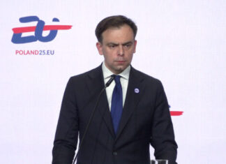Komisja Europejska pracuje nad nową dyrektywą tytoniową. Papierosy w Polsce mogą znacznie podrożeć