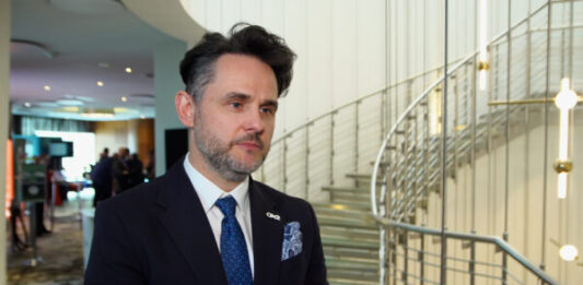 Ponad 30 proc. energii elektrycznej w Polsce jest produkowane w odnawialnych źródłach. Zielona transformacja wciąż napotyka bariery