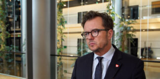 Europejski Rzecznik Praw Obywatelskich co roku pomaga tysiącom Europejczyków. Wiele skarg dotyczy migracji i wdrażania AI